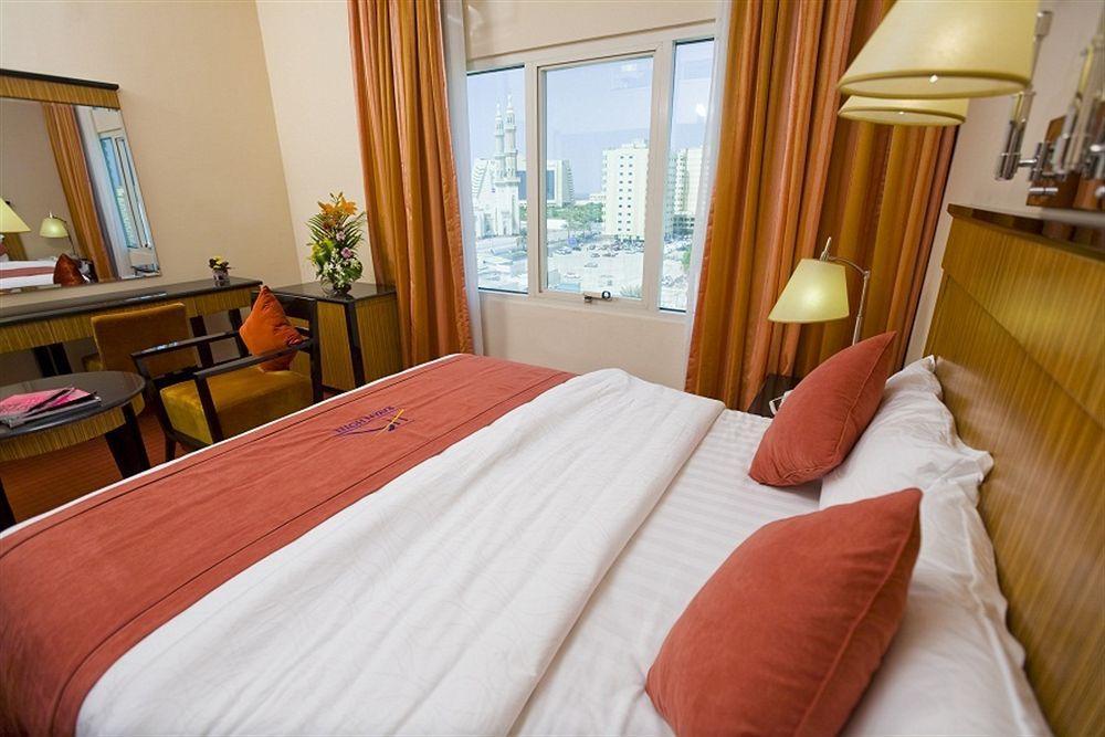 Rayan Hotel Corniche Sharjah Exterior photo