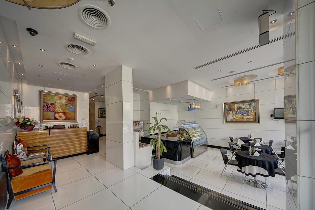 Rayan Hotel Corniche Sharjah Exterior photo