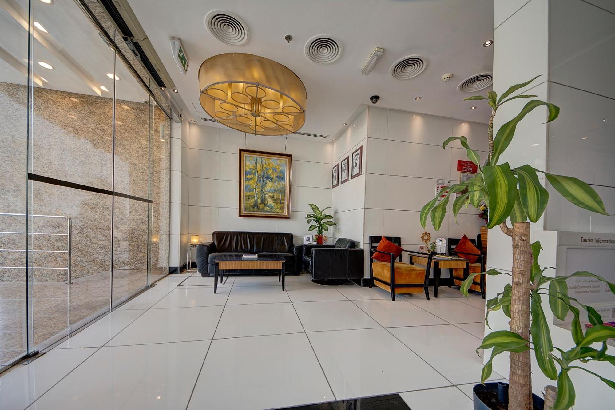 Rayan Hotel Corniche Sharjah Exterior photo