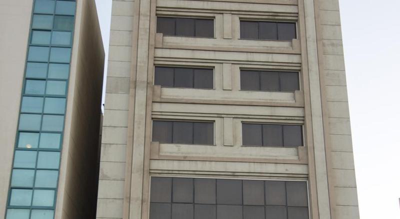 Rayan Hotel Corniche Sharjah Exterior photo